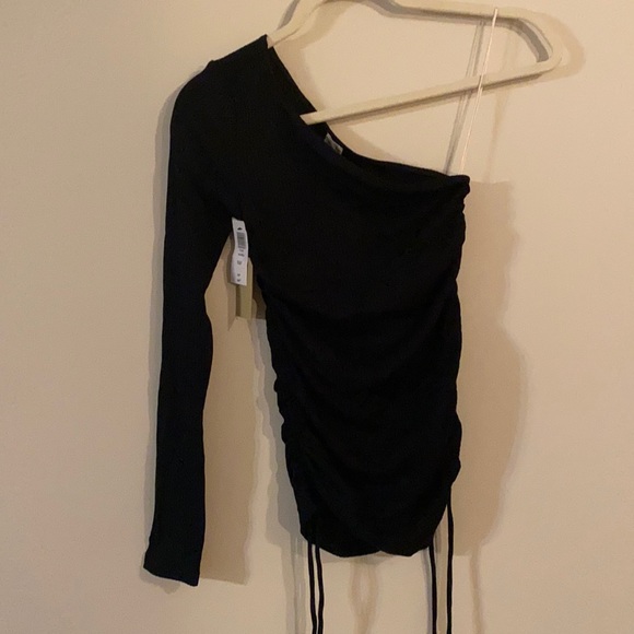 Aritzia One Sleeve Shirt - Picture 1 of 2